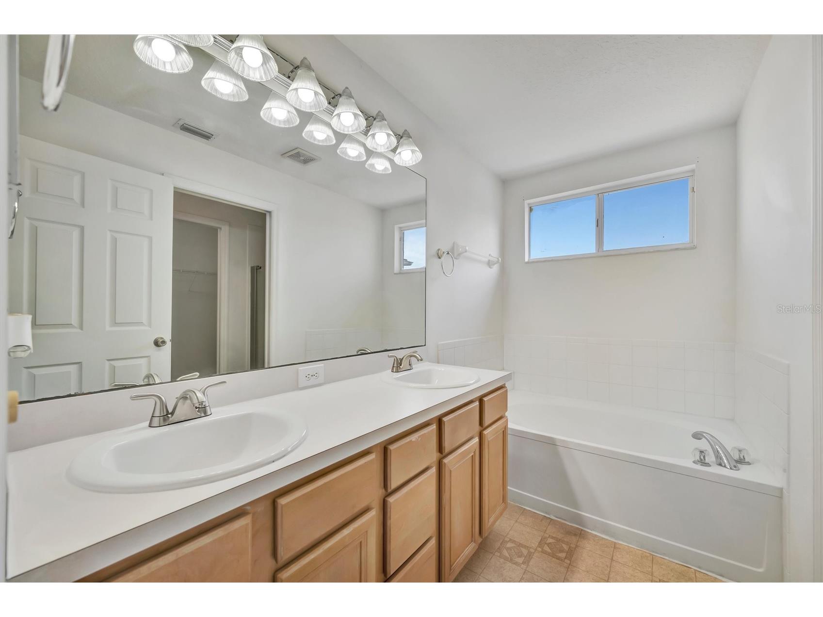 6427 Clair Shore Drive Apollo Beach FL 33572 TB8508176 image19
