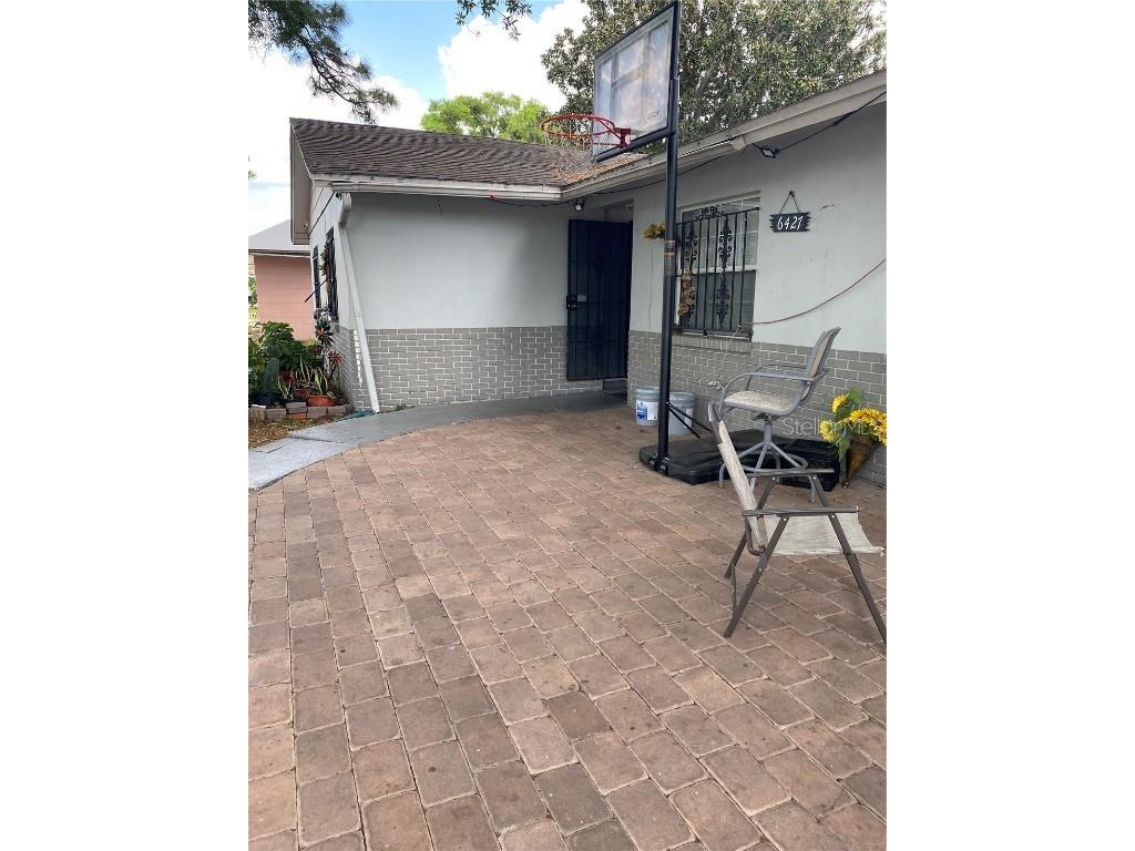 6427 Wilshire Drive Tampa FL 33615 J961206 image1