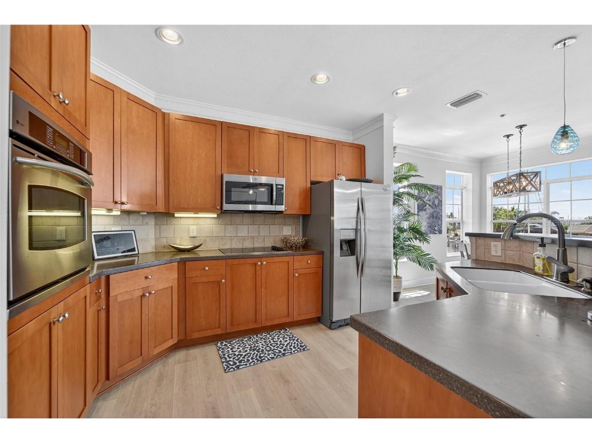 6428 Sunset Bay Circle Apollo Beach FL 33572 - LAKE SUNRISE CANAL TB8413269 image24