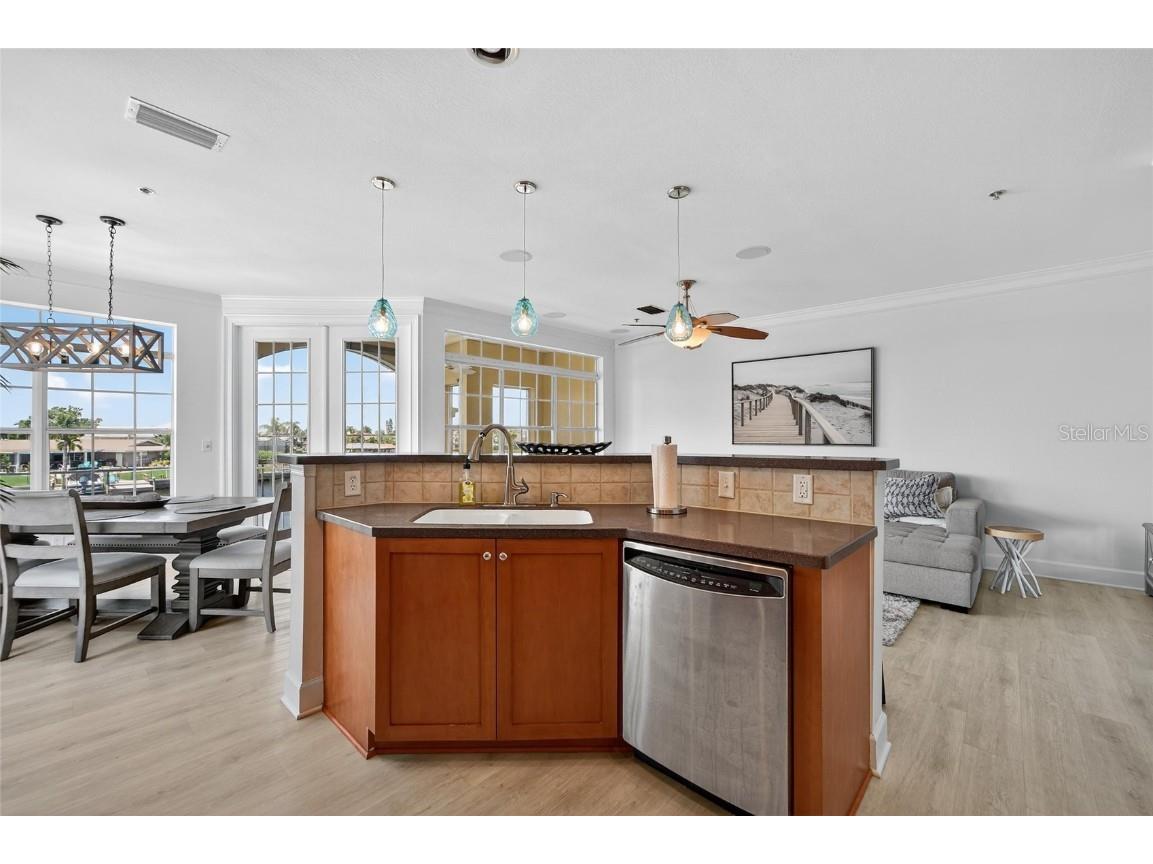 6428 Sunset Bay Circle Apollo Beach FL 33572 - LAKE SUNRISE CANAL TB8413269 image25