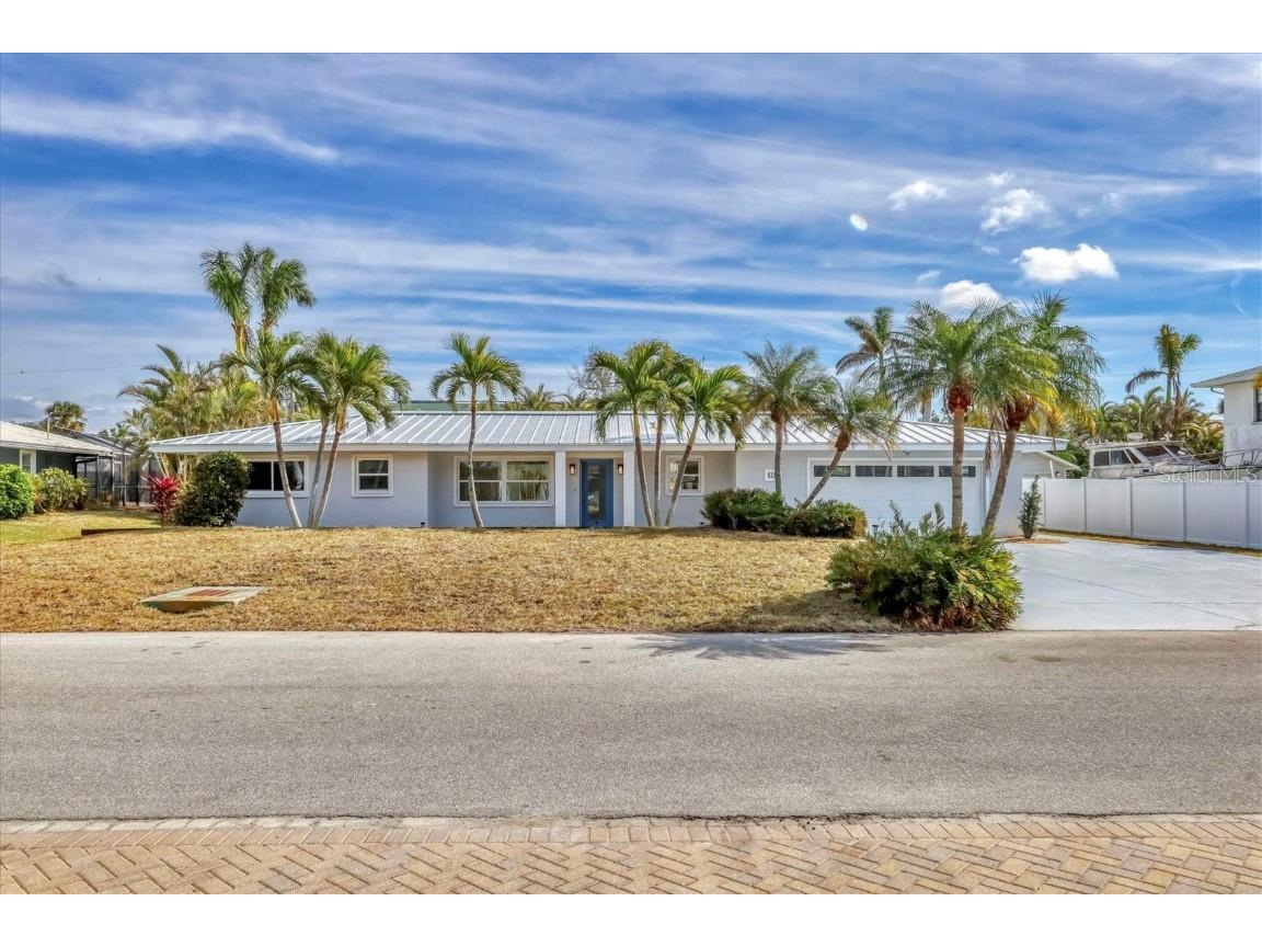 6429 Hollywood Boulevard Sarasota FL 34231 A4637948 image1