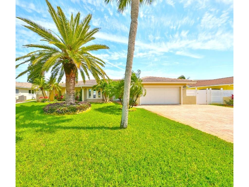 6429 Lake Sunrise Drive Apollo Beach FL 33572 T3515976 image1