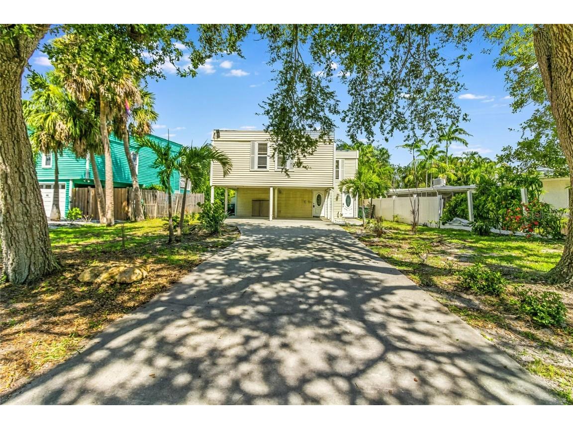 643 Calle De Peru Sarasota FL 34242 A4658846 image1