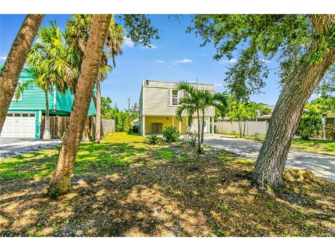 643 Calle De Peru Sarasota FL 34242 A4658846 image8