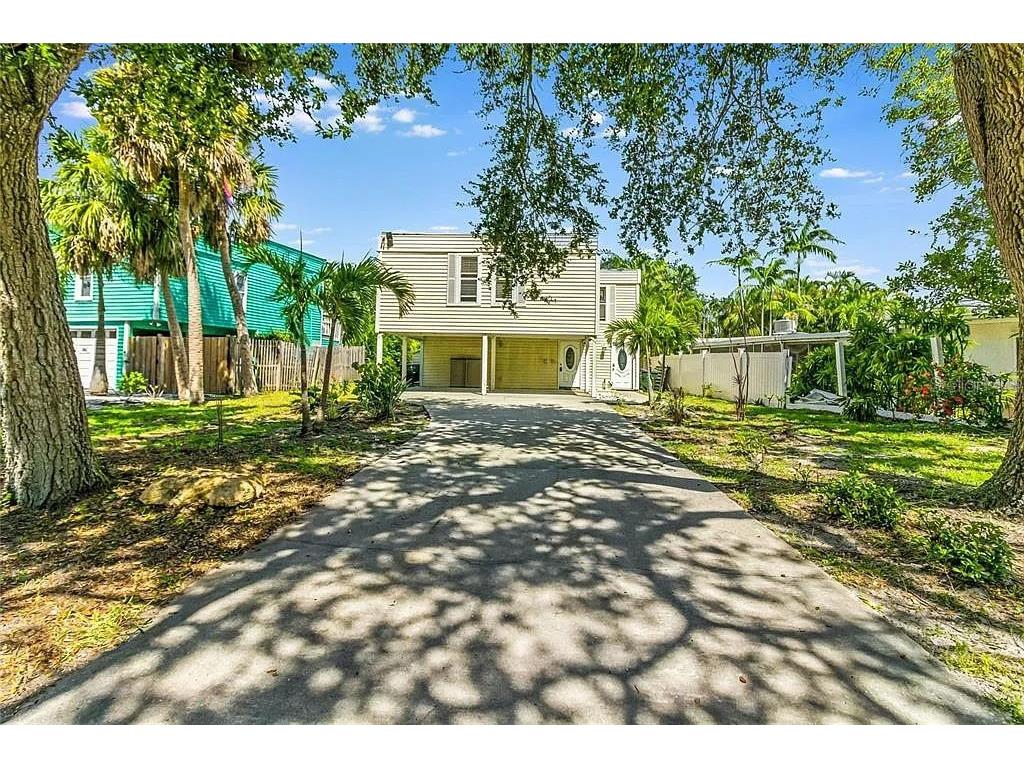 643 Calle De Peru Sarasota FL 34242 A4694451 image1