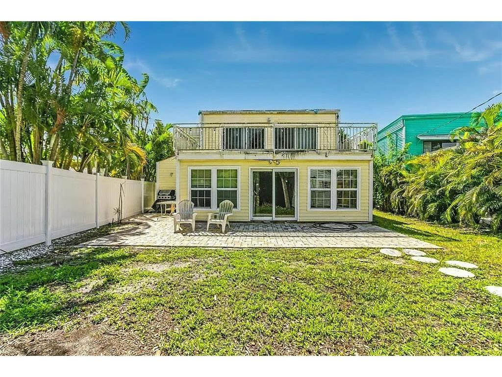 643 Calle De Peru Sarasota FL 34242 A4694451 image2