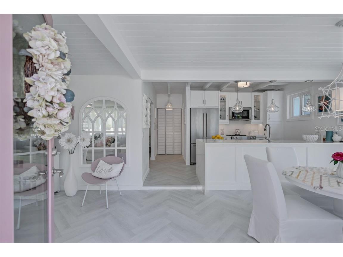 643 Calle Del Otono Sarasota FL 34242 A4653312 image23