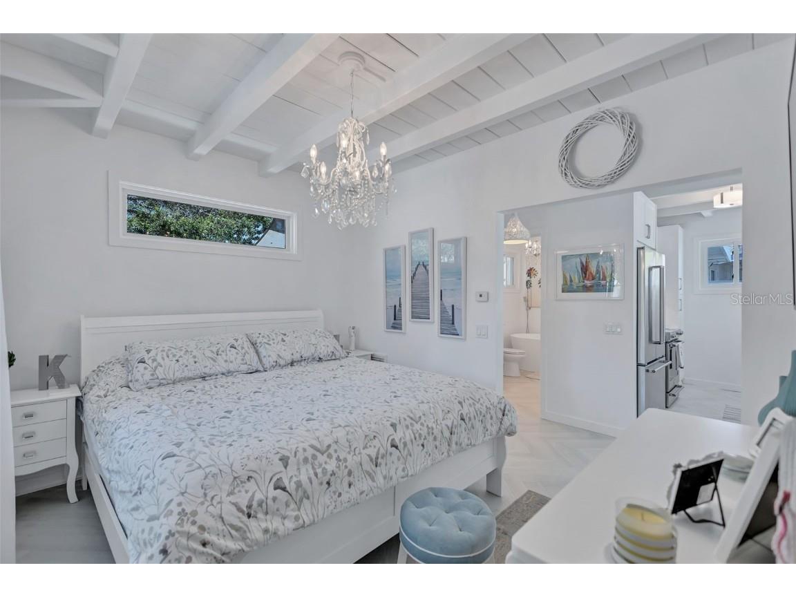 643 Calle Del Otono Sarasota FL 34242 A4653312 image27