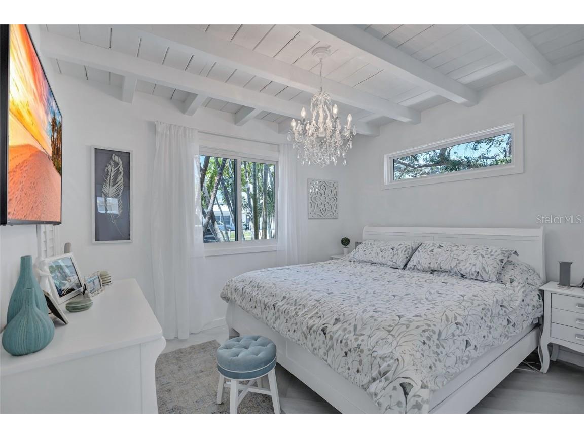 643 Calle Del Otono Sarasota FL 34242 A4653312 image29