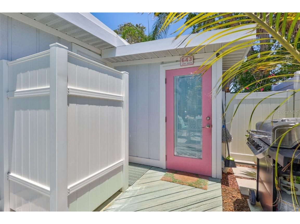 643 Calle Del Otono Sarasota FL 34242 A4653312 image34