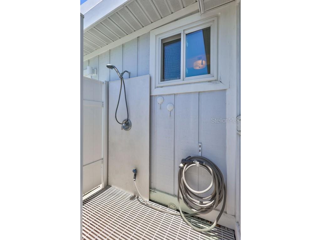 643 Calle Del Otono Sarasota FL 34242 A4653312 image39