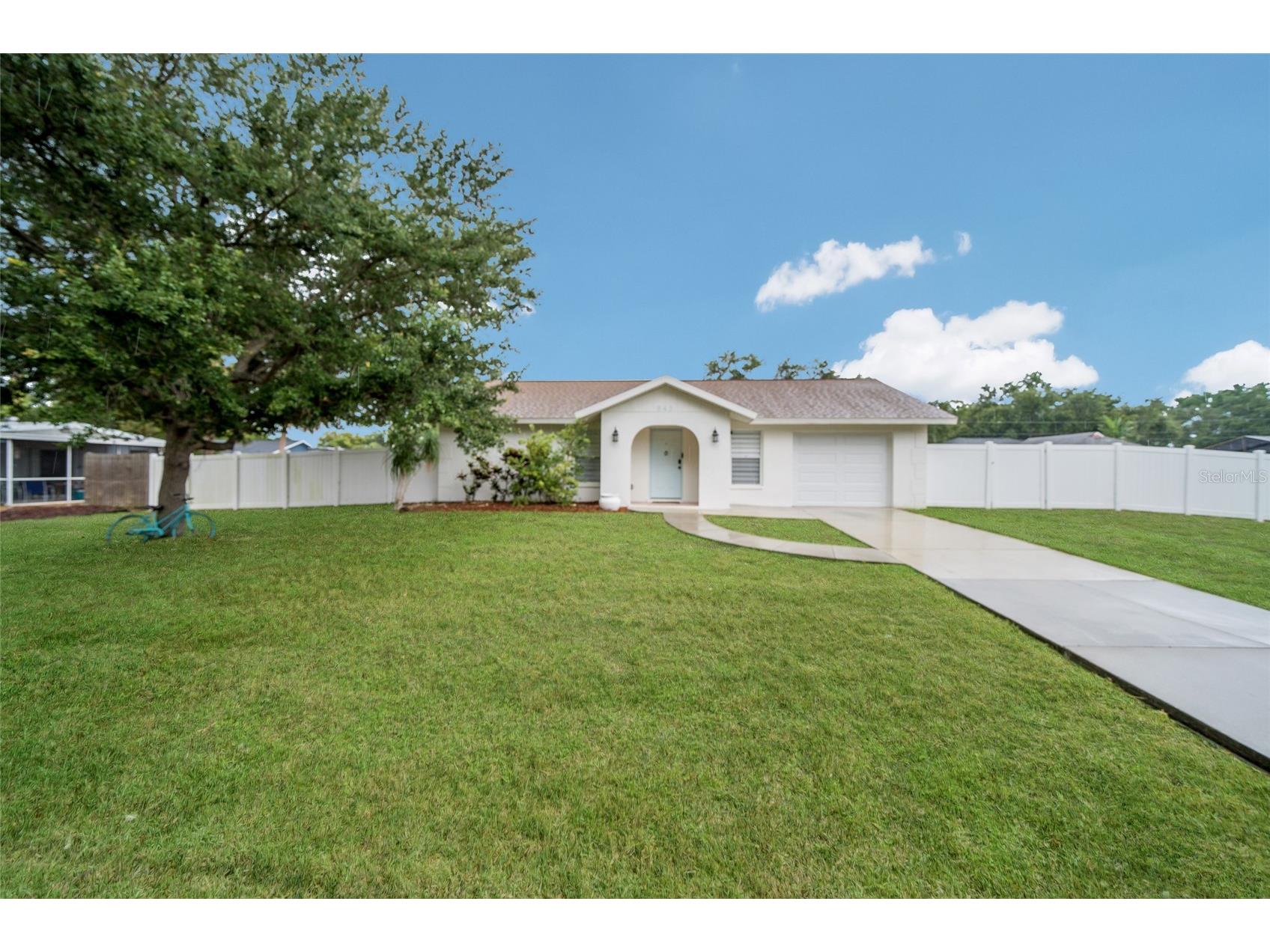 643 Mobile Road Venice FL 34293 A4696790 image1