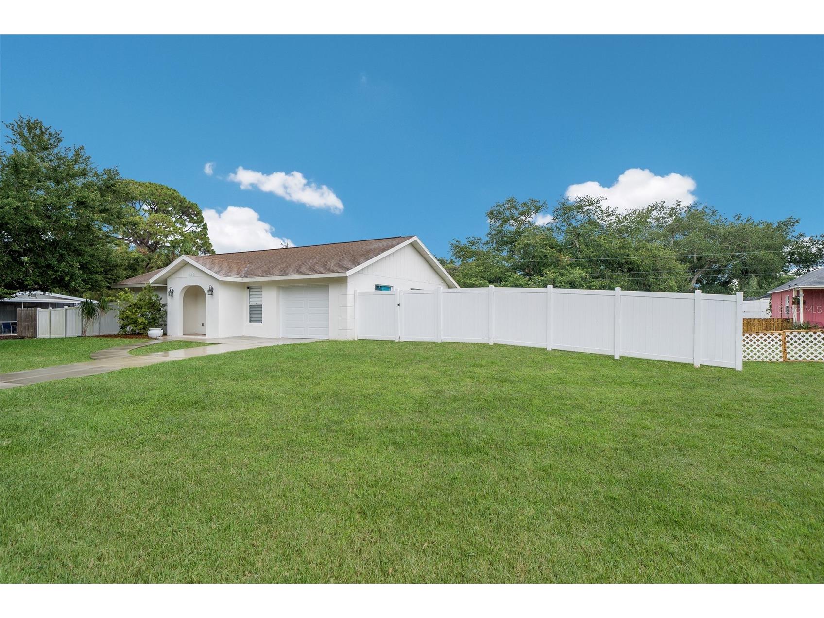 643 Mobile Road Venice FL 34293 A4696790 image3
