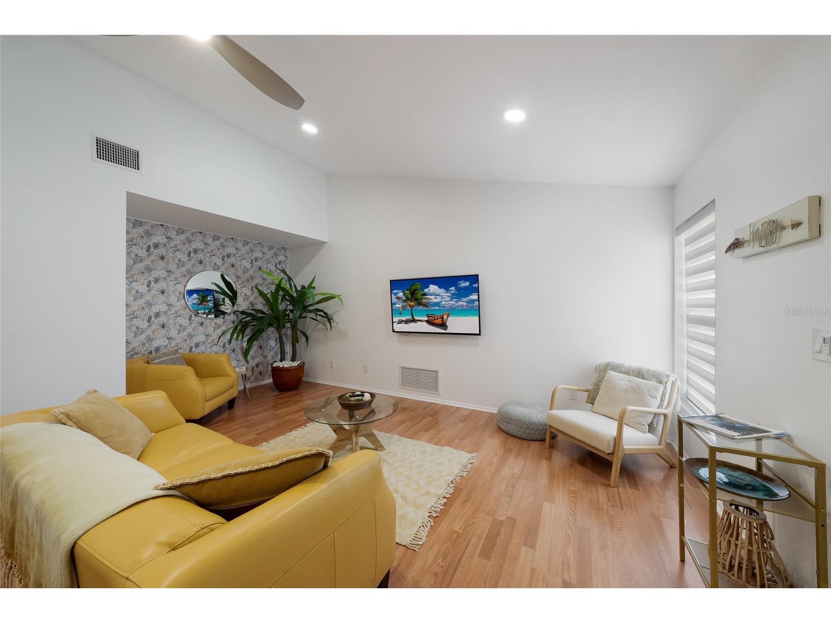 643 Mobile Road Venice FL 34293 A4696790 image4