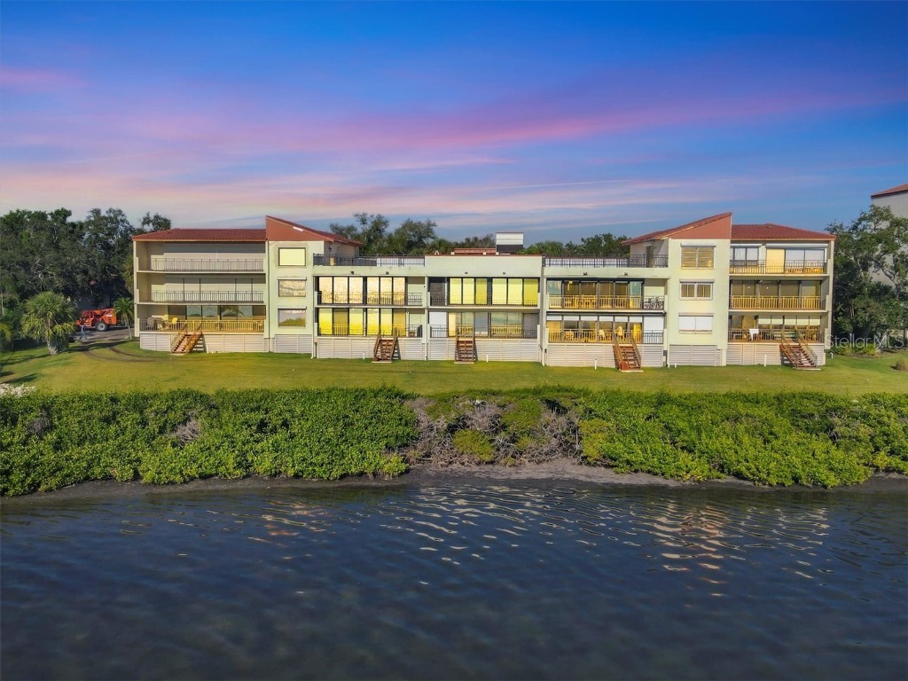 6430 Sun Eagle Lane #103 Bradenton FL 34210 - SARASOTA BAY A4642335 image2