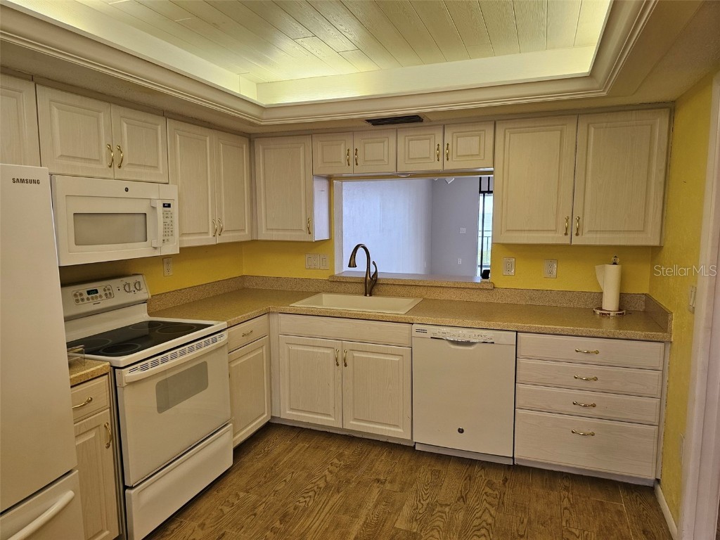 6430 Sun Eagle Lane #103 Bradenton FL 34210 - SARASOTA BAY A4655691 image10