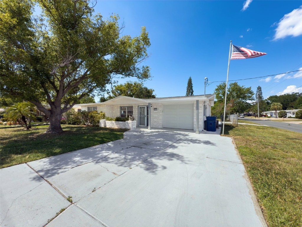 6431 Gainsboro Drive Port Richey FL 34668 W7874685 image1