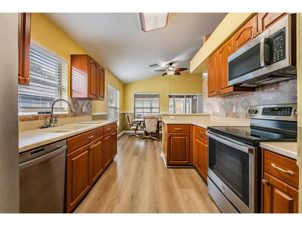 6431 Taylor Court New Port Richey FL 34653 TB8453599 image6