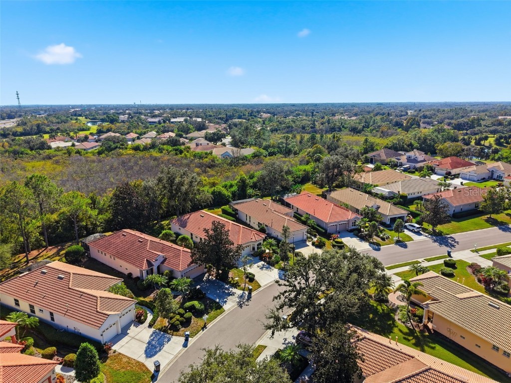 6431 Wingspan Way Bradenton FL 34203 TB8450143 image35