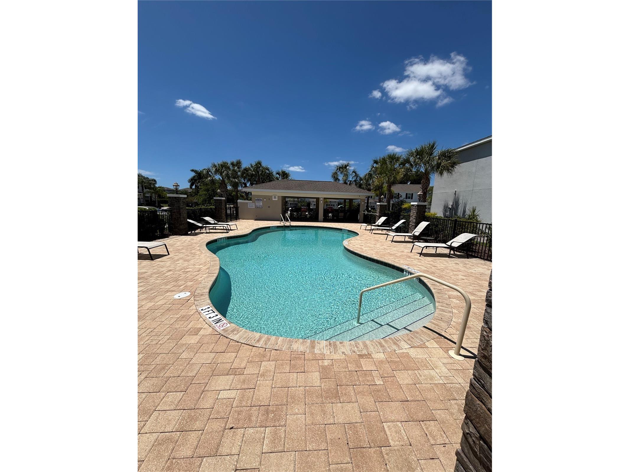 6433 Baytown Drive Sarasota FL 34240 A4690022 image3