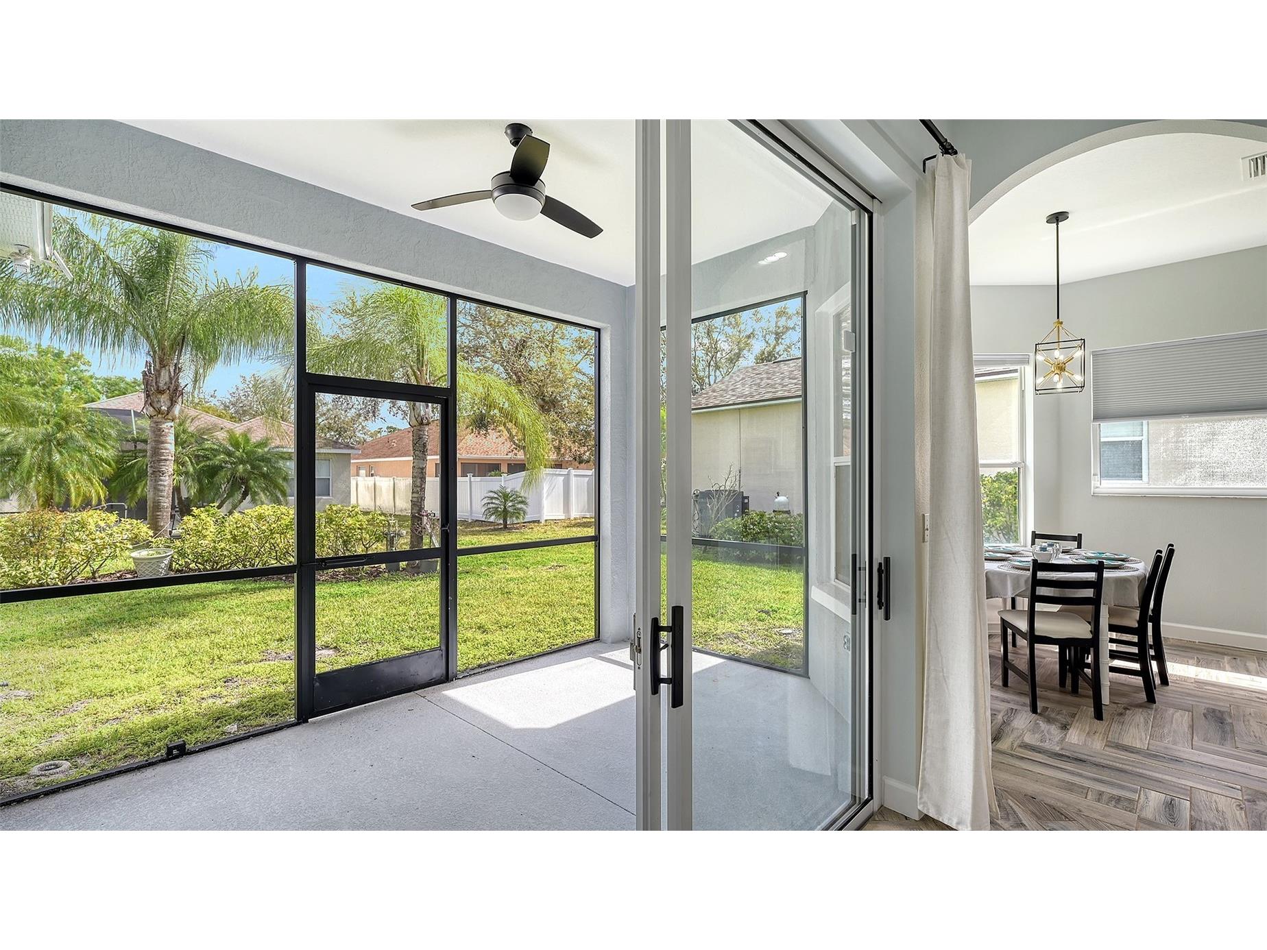 6433 Blue Grosbeak Circle Lakewood Ranch FL 34202 A4681479 image11