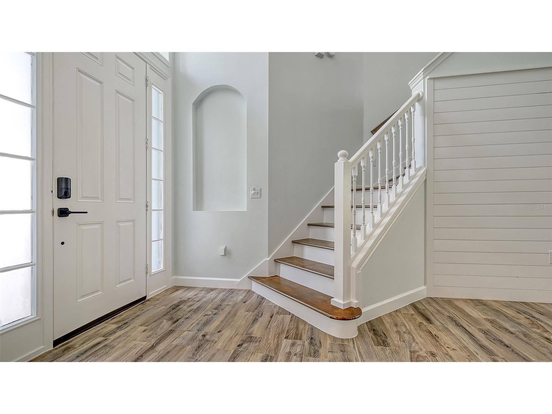 6433 Blue Grosbeak Circle Lakewood Ranch FL 34202 A4681479 image3