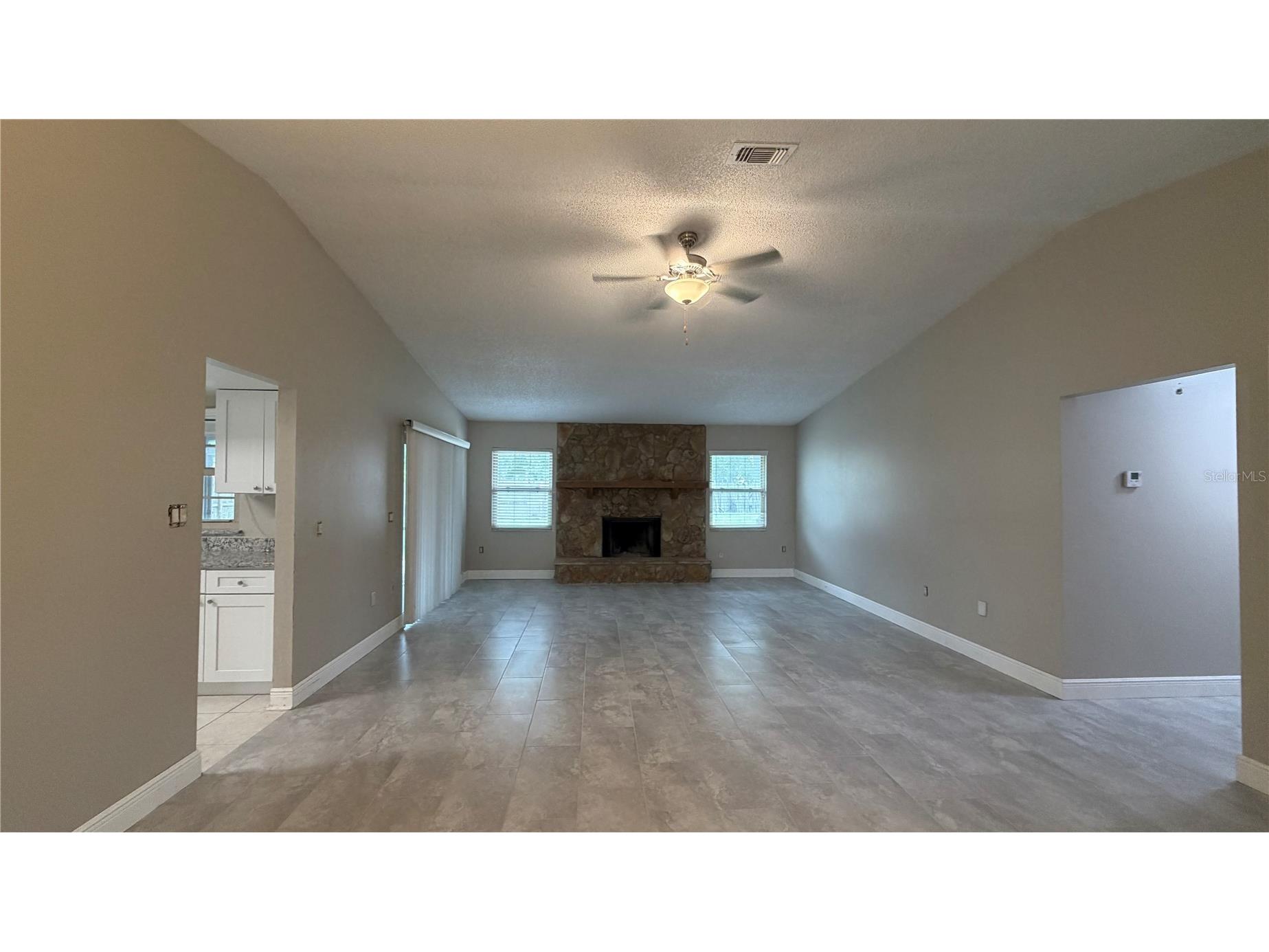 6434 Rockingtree Lane Orlando FL 32819 O6415463 image2