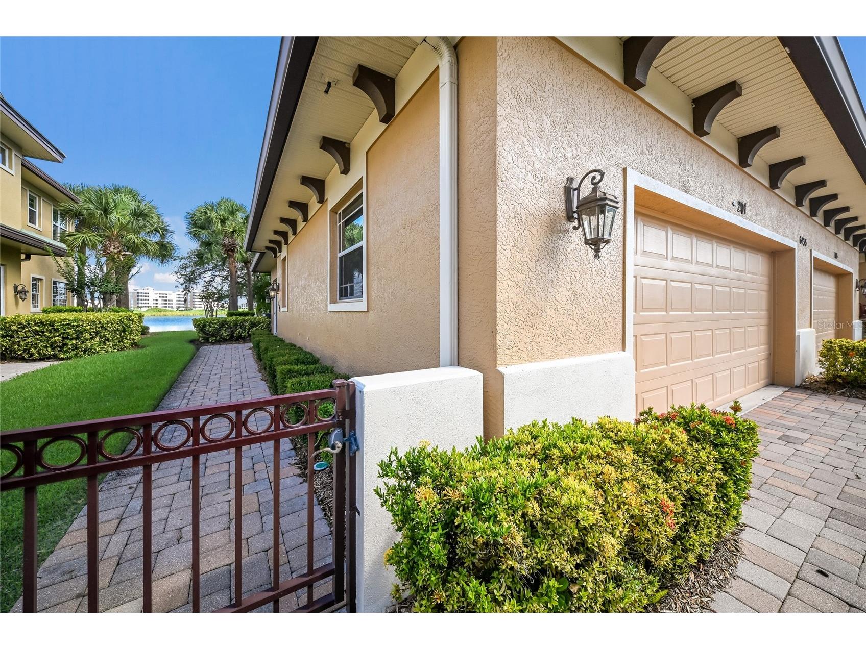 6435 Moorings Point Circle #201 Lakewood Ranch FL 34202 - LAKE UIHLEIN A4694896 image2