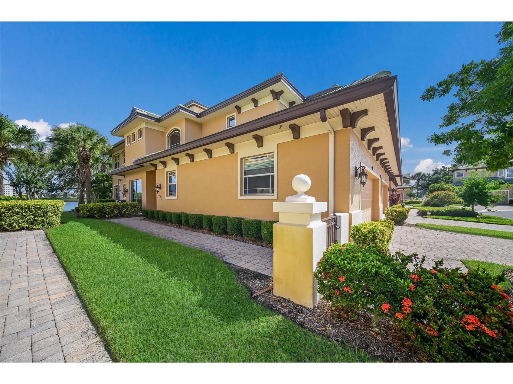6435 Moorings Point Circle #201 Lakewood Ranch FL 34202 - LAKE UIHLEIN A4694896 image3