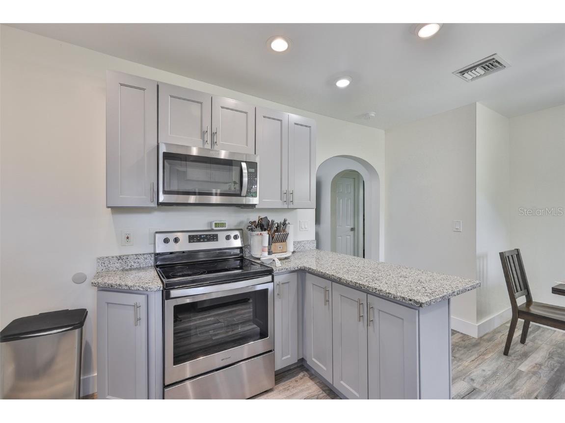 6436 30th Street N Saint Petersburg FL 33702 TB8413338 image12