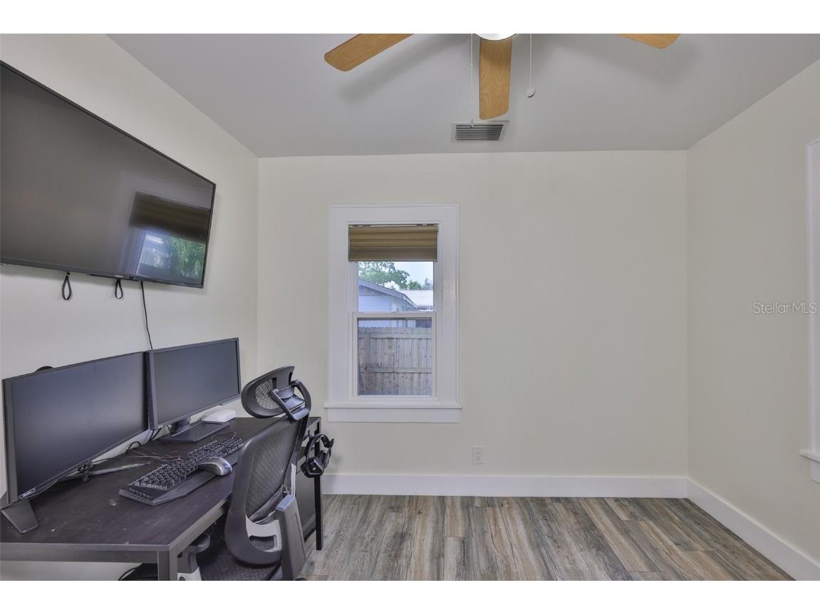 6436 30th Street N Saint Petersburg FL 33702 TB8413338 image20