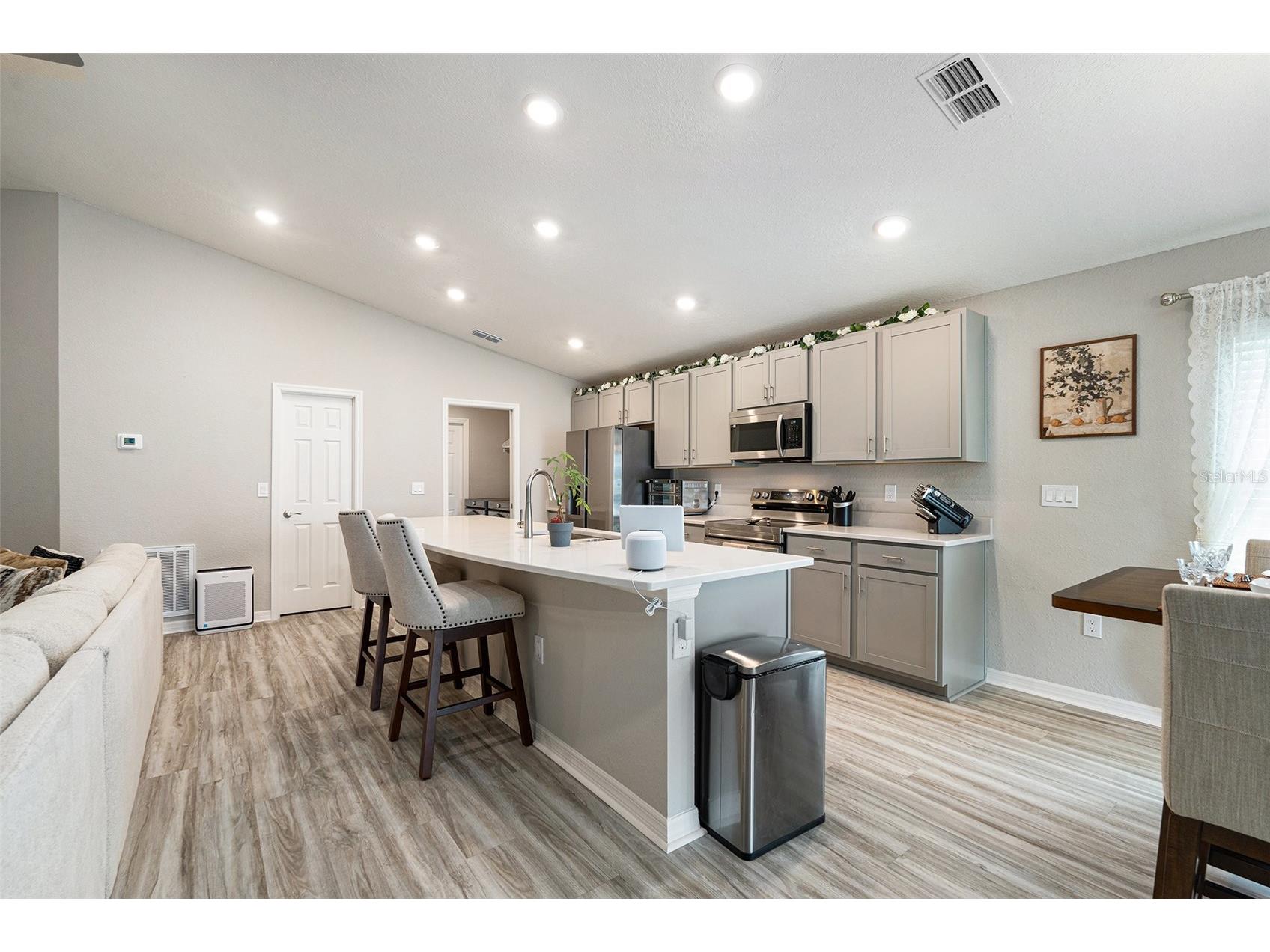 6436 Pebblebrooke Way Zephyrhills FL 33541 TB8486348 image13