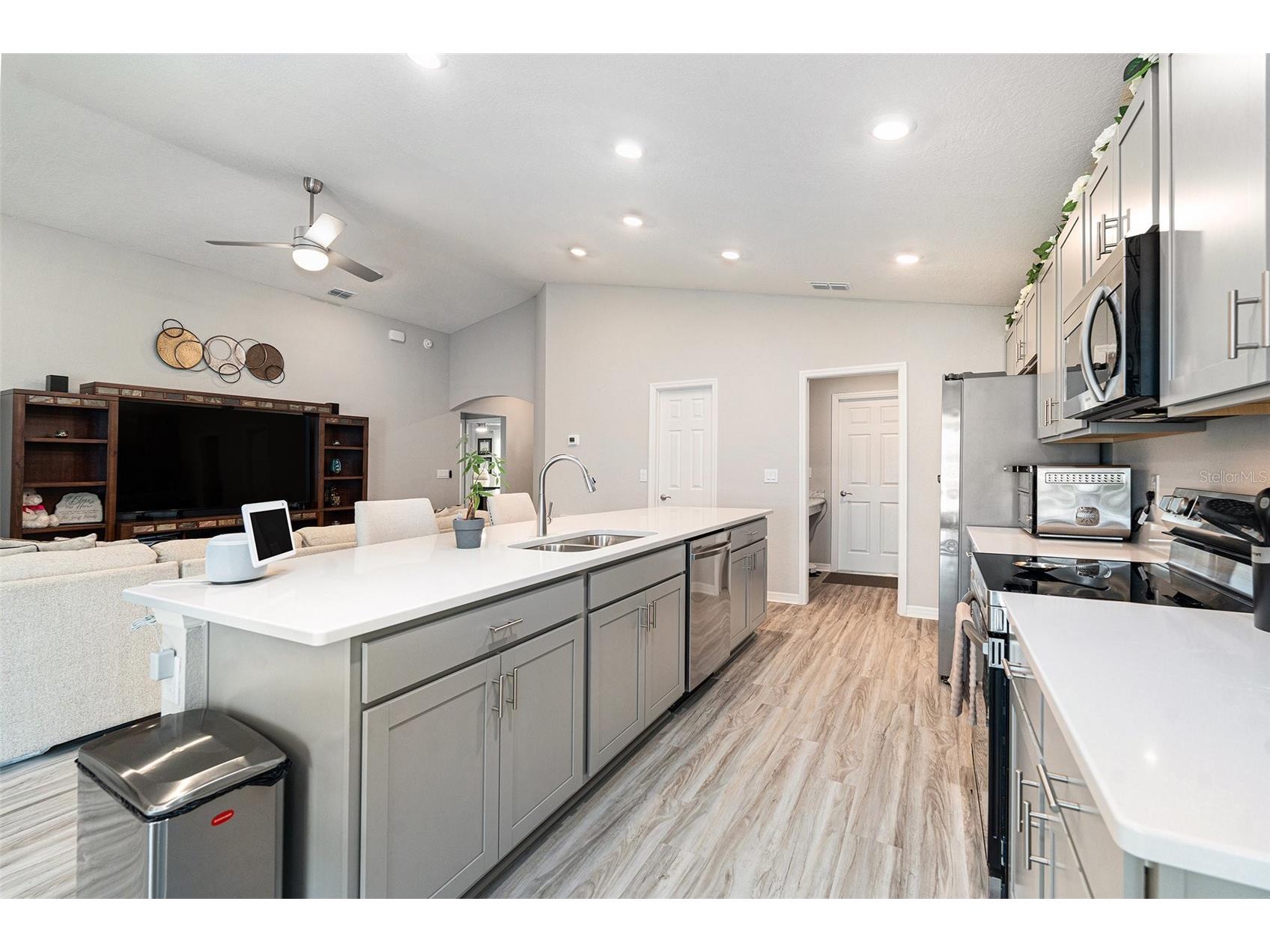 6436 Pebblebrooke Way Zephyrhills FL 33541 TB8486348 image15