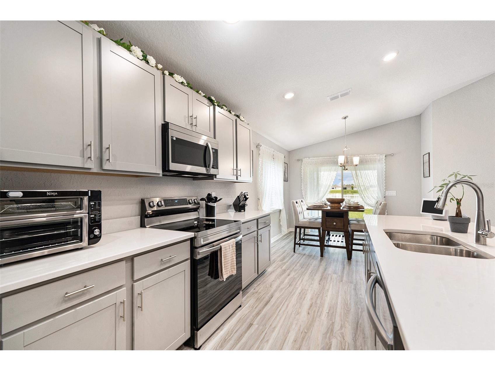 6436 Pebblebrooke Way Zephyrhills FL 33541 TB8486348 image16