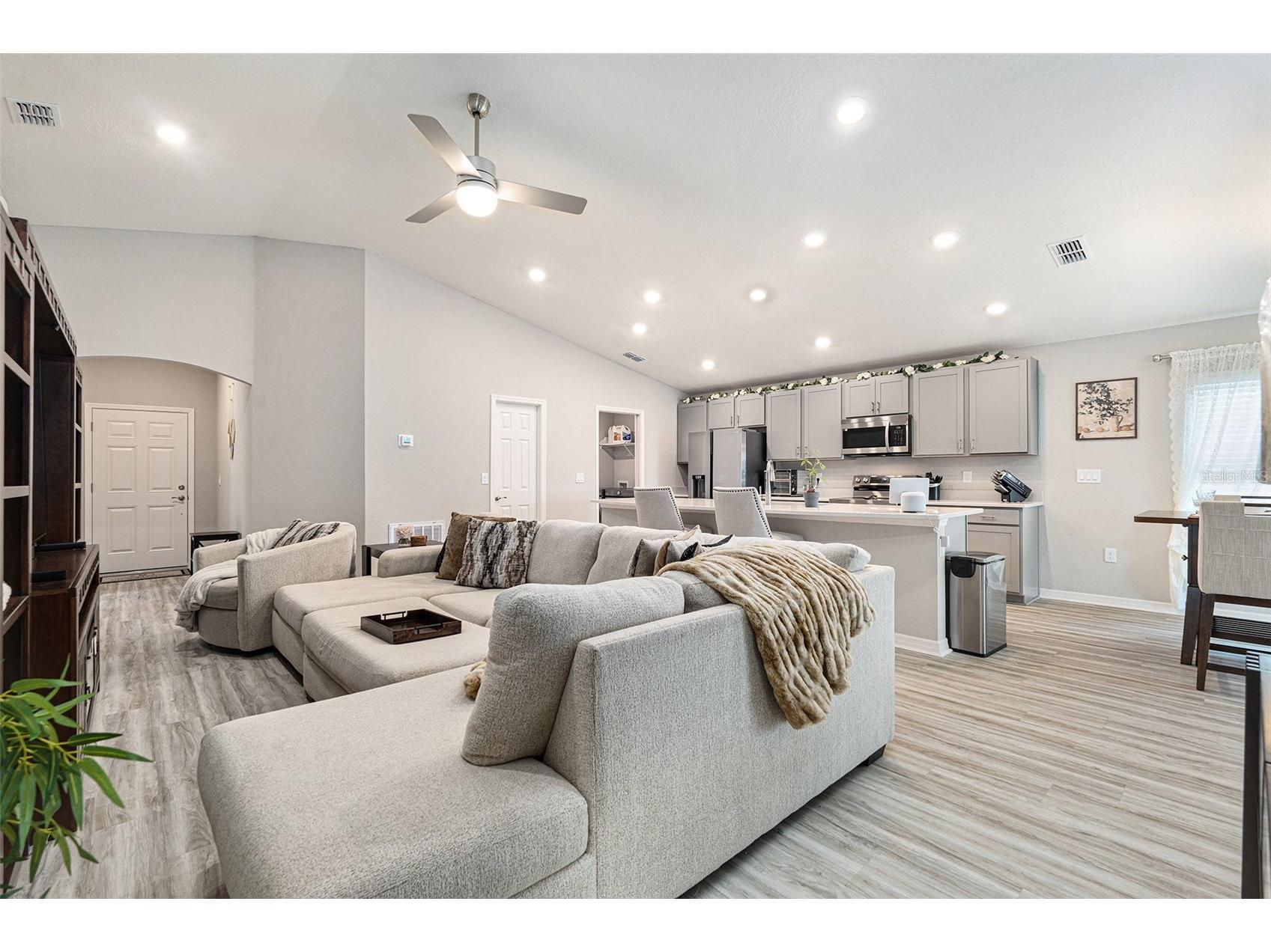 6436 Pebblebrooke Way Zephyrhills FL 33541 TB8486348 image9