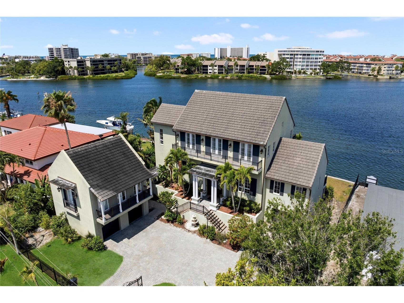 6438 Hollywood Boulevard Sarasota FL 34231 - SARASOTA BAY ICW A4693913 image1