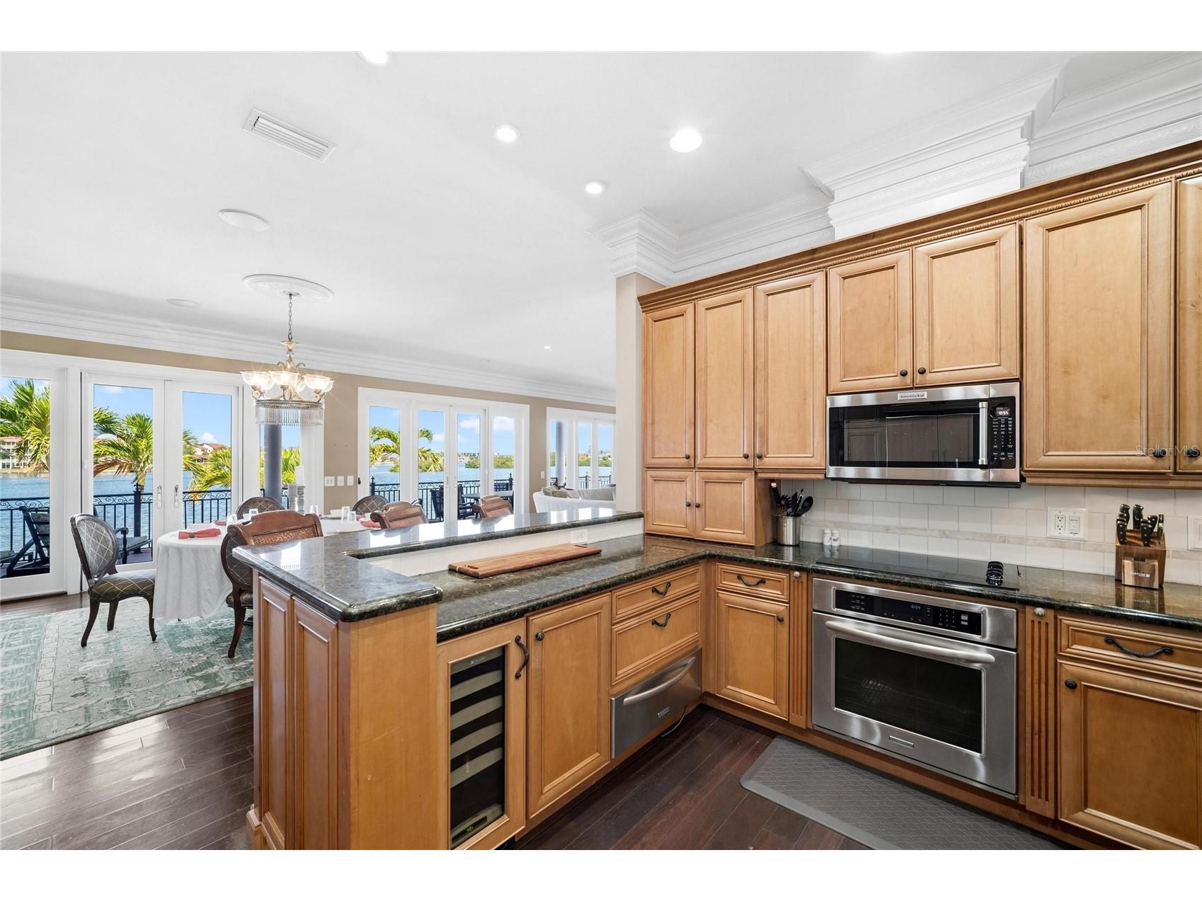 6438 Hollywood Boulevard Sarasota FL 34231 - SARASOTA BAY ICW A4693913 image26