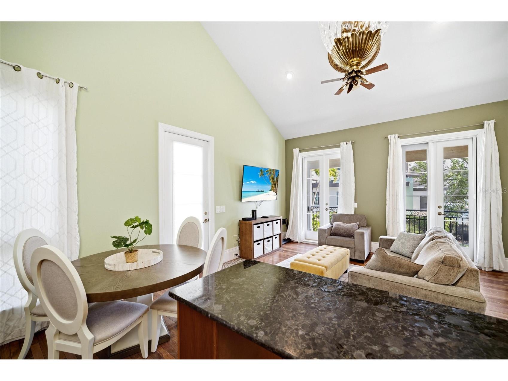 6438 Hollywood Boulevard Sarasota FL 34231 - SARASOTA BAY ICW A4693913 image82