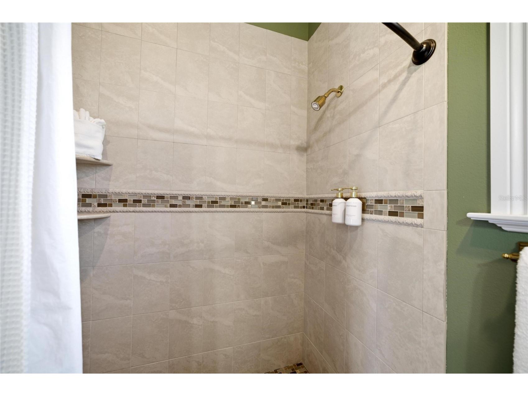 6438 Hollywood Boulevard Sarasota FL 34231 - SARASOTA BAY ICW A4693913 image84