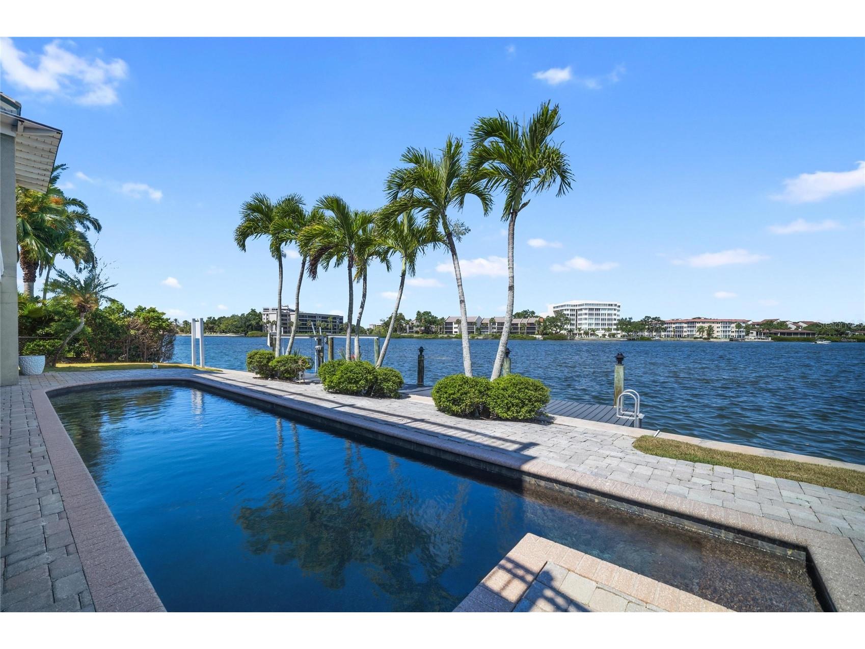 6438 Hollywood Boulevard Sarasota FL 34231 - SARASOTA BAY ICW A4693913 image92