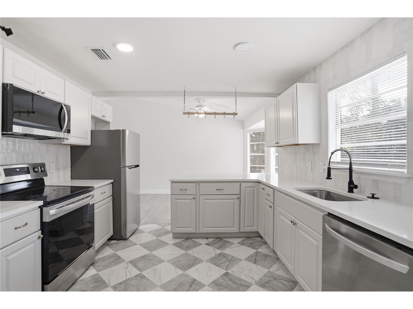 6438 Hudson Road Cocoa FL 32927 A4679457 image2