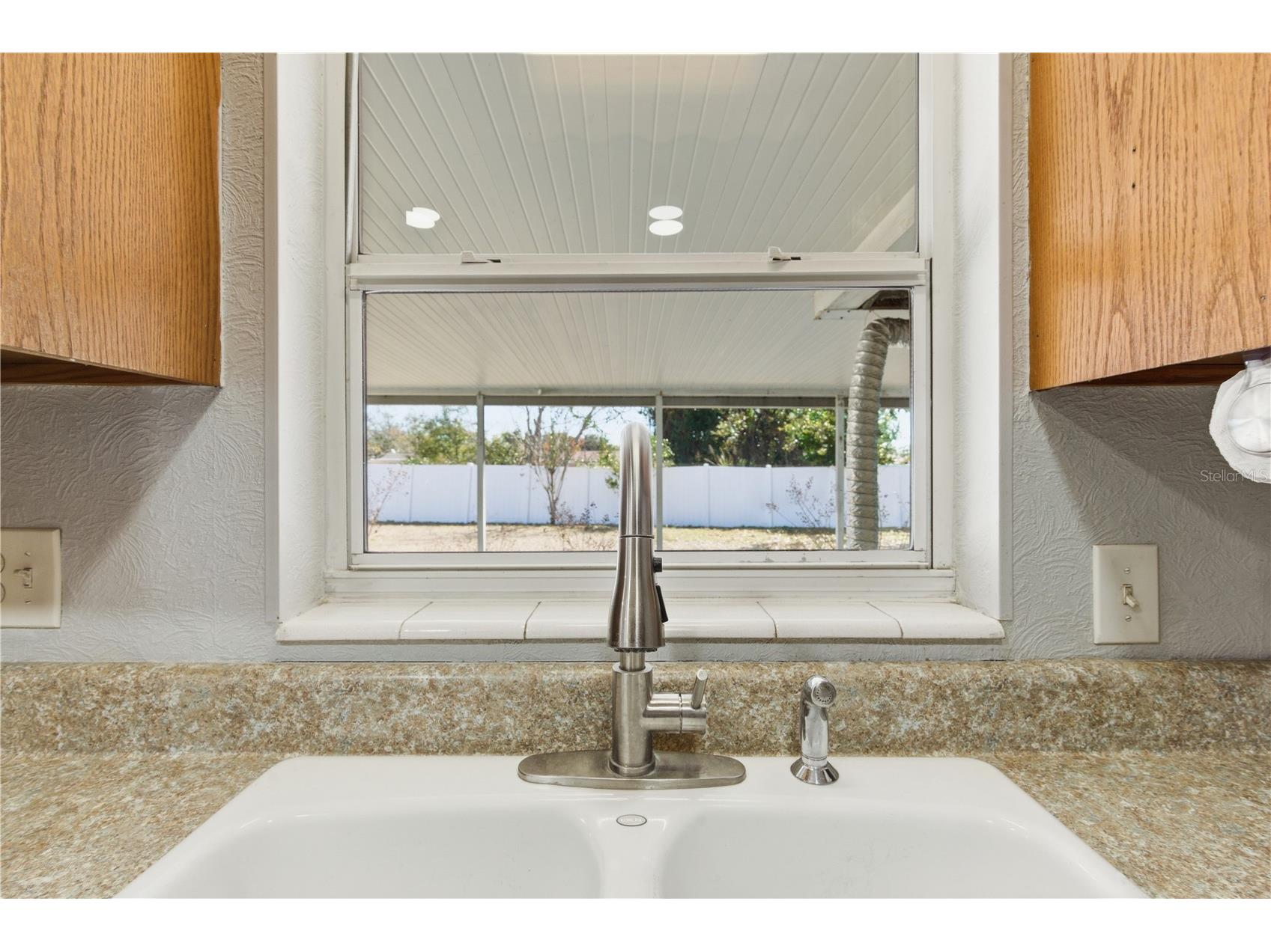 6439 Eden Lane Tampa FL 33634 TB8474265 image16