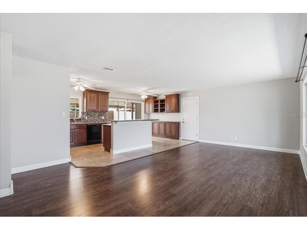 6439 Georgia Avenue Bradenton FL 34207 A4692350 image2