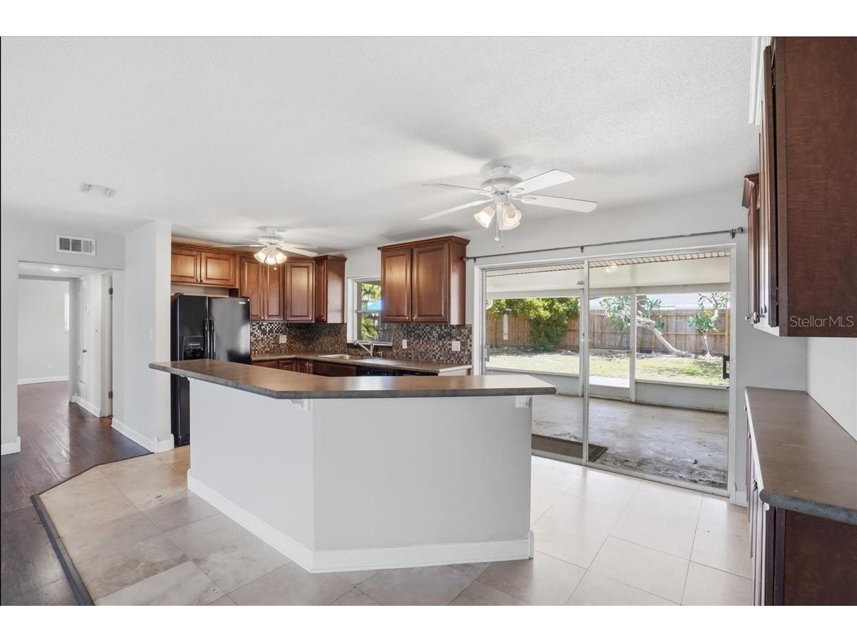 6439 Georgia Avenue Bradenton FL 34207 A4692350 image5