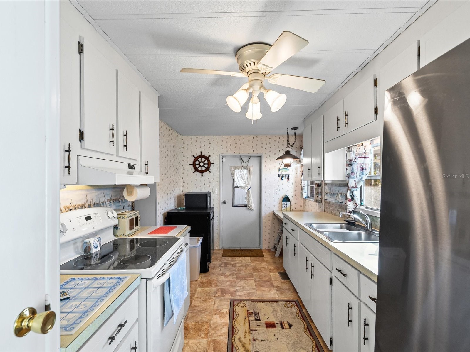 6439 Theresa Avenue Weeki Wachee FL 34607 W7883090 image10