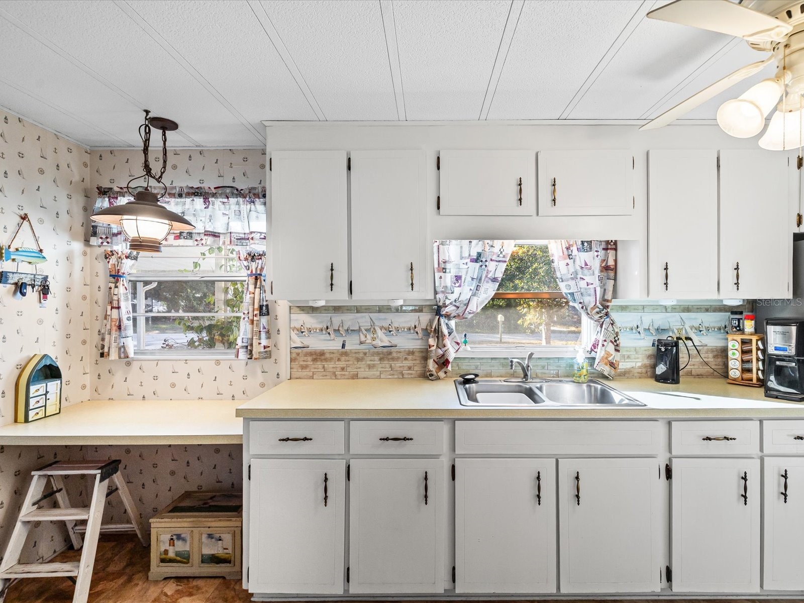 6439 Theresa Avenue Weeki Wachee FL 34607 W7883090 image11