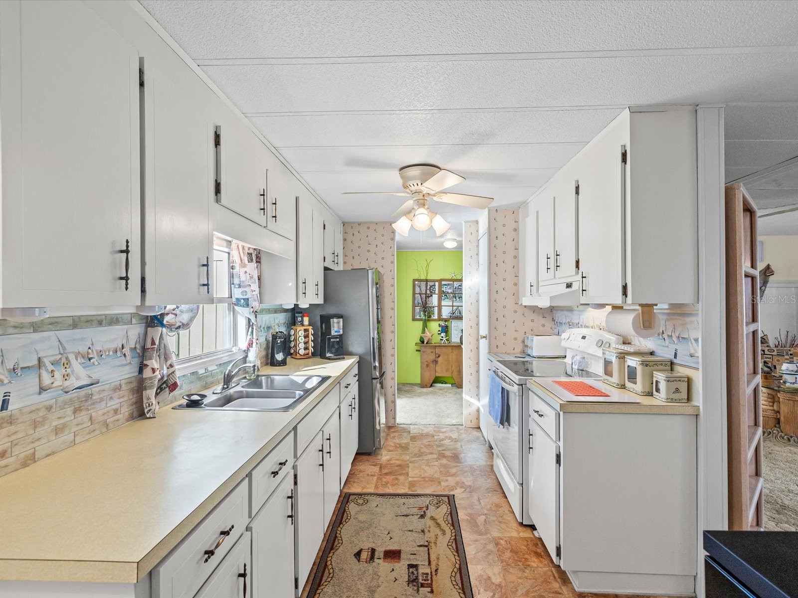 6439 Theresa Avenue Weeki Wachee FL 34607 W7883090 image3