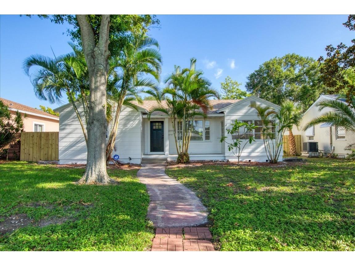 644 39th Avenue NE Saint Petersburg FL 33703 T3537136 image1