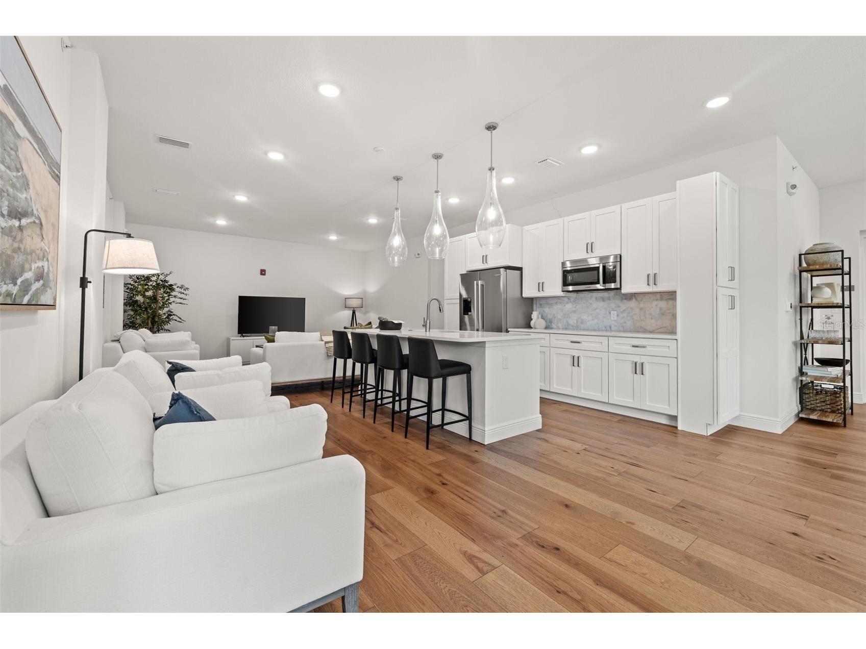 644 3rd Avenue S #202 Saint Petersburg FL 33701 TB8507629 image18