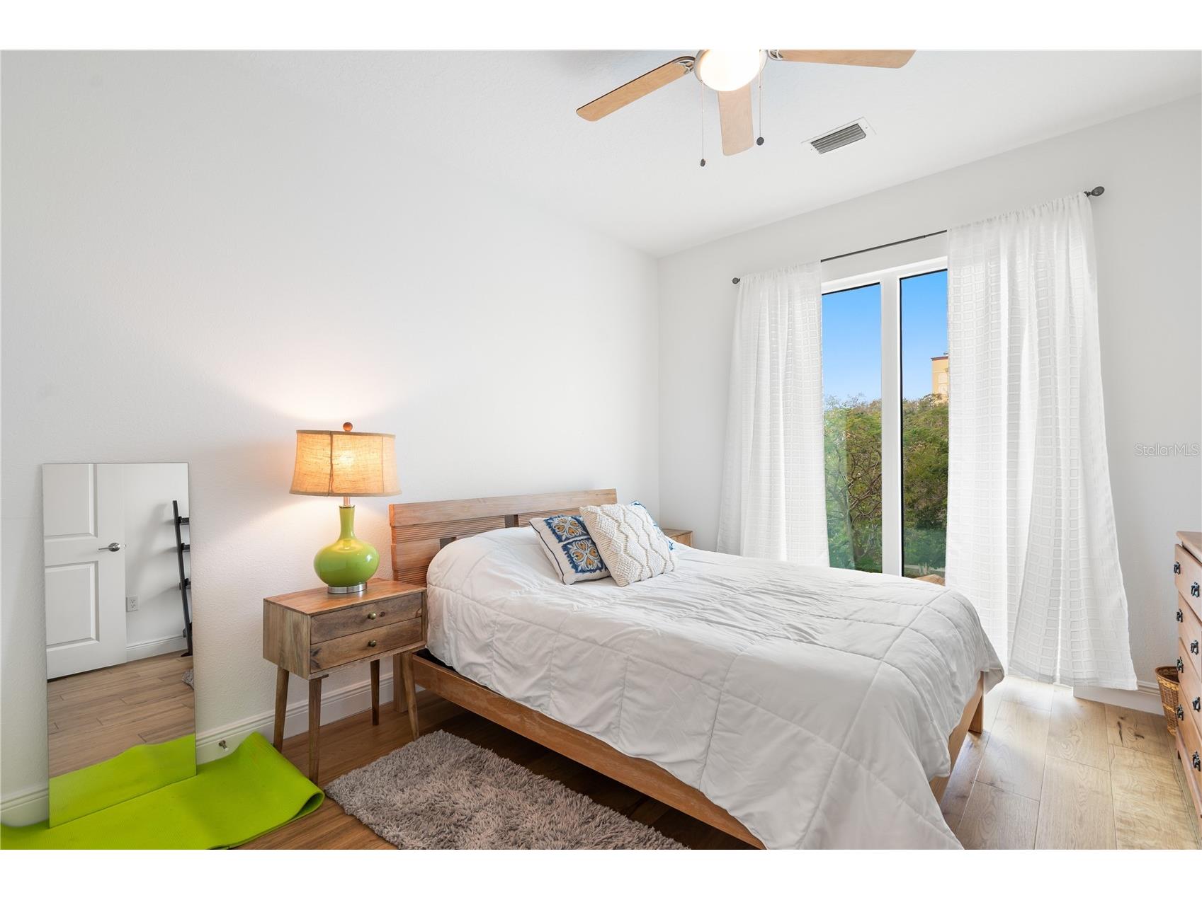 644 3rd Avenue S #303 Saint Petersburg FL 33701 TB8481819 image19